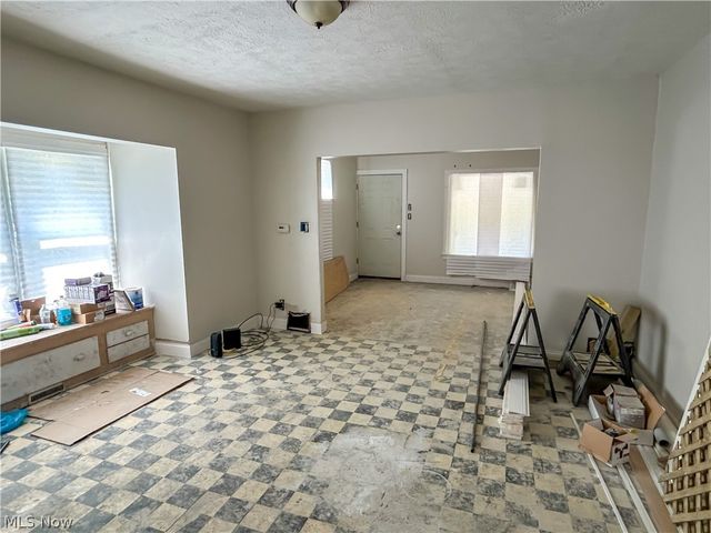 9800 Pratt Avenue, Cleveland, OH 44105