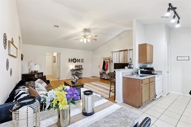 603 Welston Circle 605, Norman, OK 73071