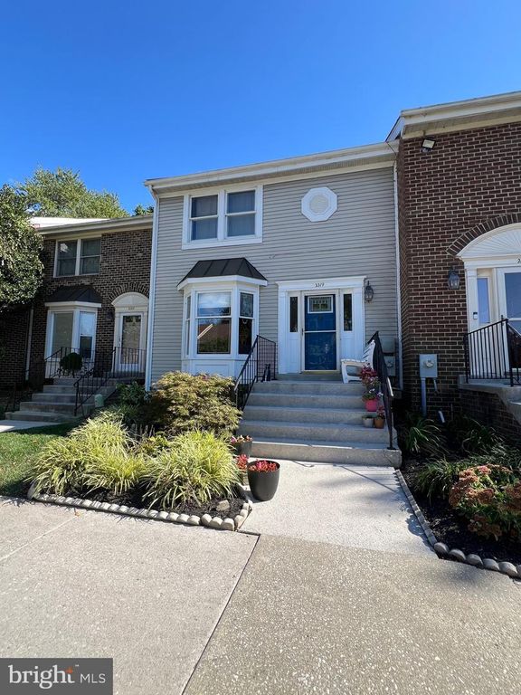 2319 MELLOW CT, Baltimore, MD 21209