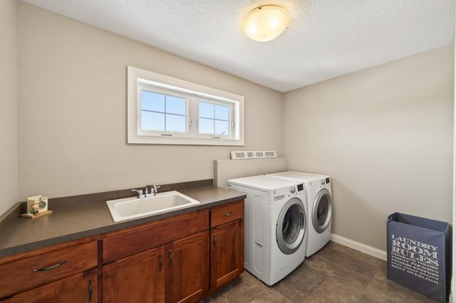 4292 Parkview Lane, Anoka, MN 55303