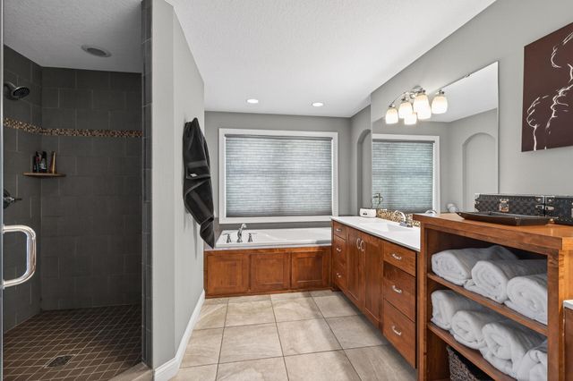 4292 Parkview Lane, Anoka, MN 55303