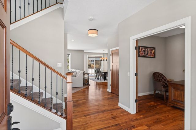 4292 Parkview Lane, Anoka, MN 55303