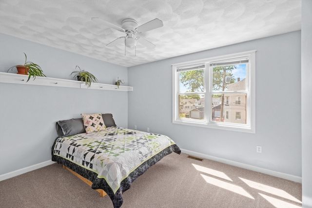 11 Fleming St, Lowell, MA 01851