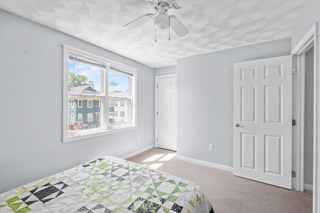 11 Fleming St, Lowell, MA 01851