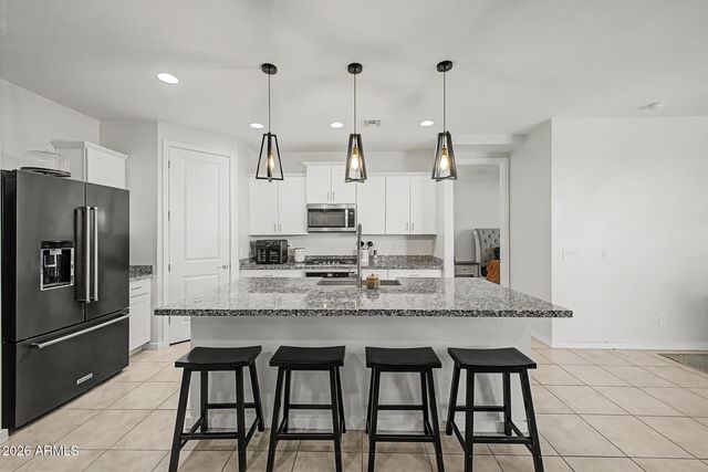 4386 W SUNCUP Drive, San Tan Valley, AZ 85144