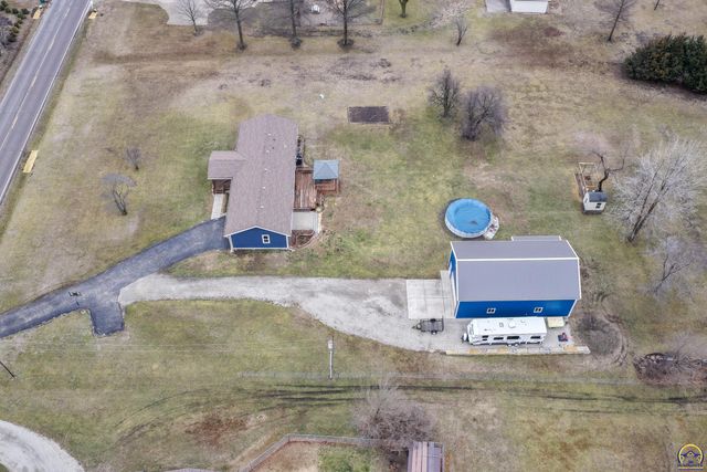 835 NE 62nd St, Topeka, KS 66617