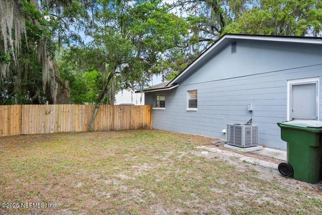 7488 DEEPWOOD Drive S, Jacksonville, FL 32244
