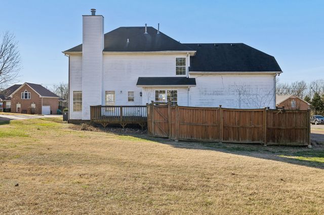 138 Huntington Pl, Hendersonville, TN 37075