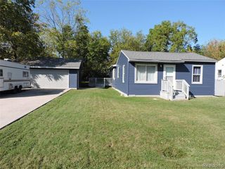 2043 E Schumacher Street, Burton, MI 48529