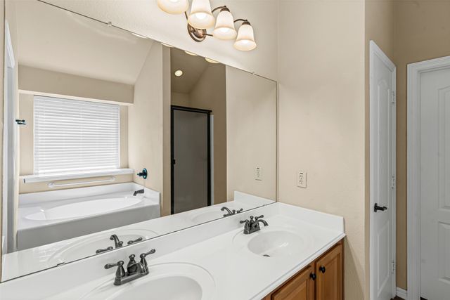 2210 Whitney Drive, Weatherford, TX 76087