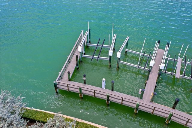 200 SKIFF POINT 501, Clearwater Beach, FL 33767