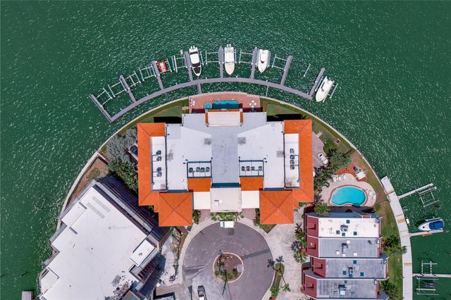 200 SKIFF POINT 501, Clearwater Beach, FL 33767