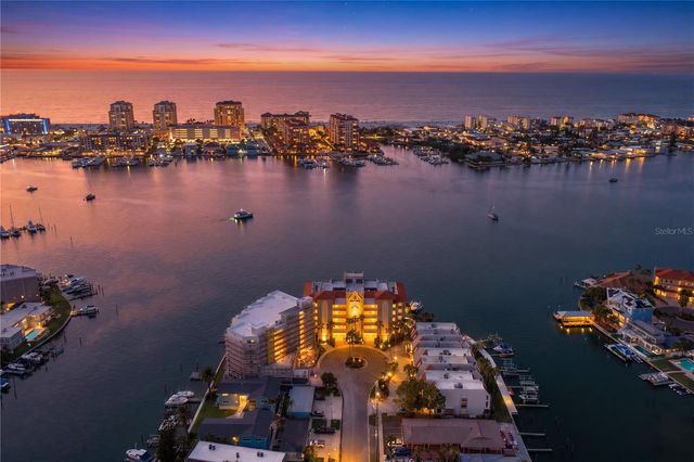 200 SKIFF POINT 501, Clearwater Beach, FL 33767