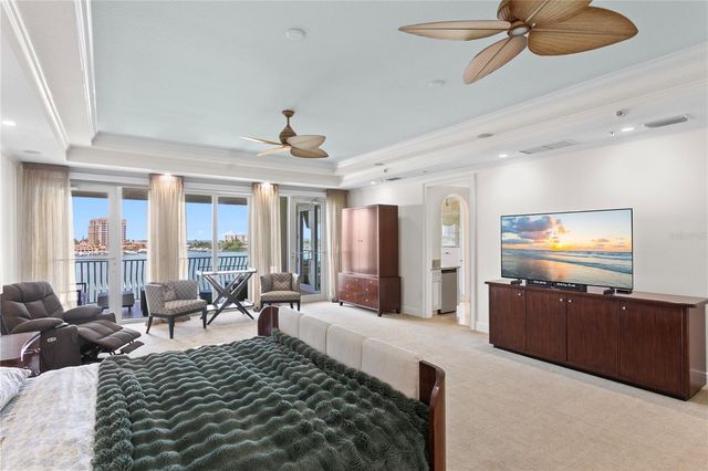 200 SKIFF POINT 501, Clearwater Beach, FL 33767