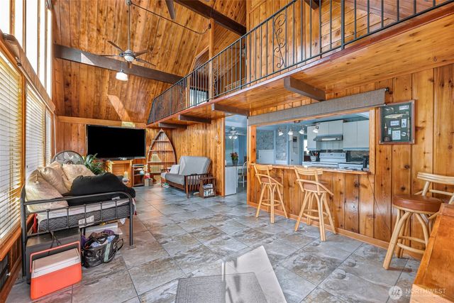 8415 Donald Way, Blaine, WA 98230