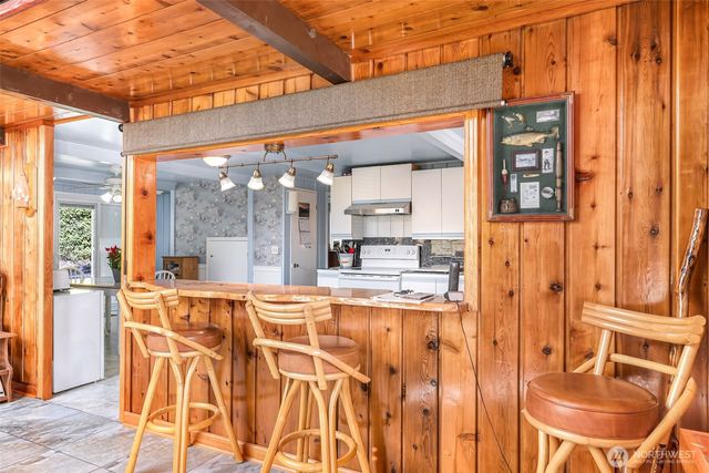 8415 Donald Way, Blaine, WA 98230