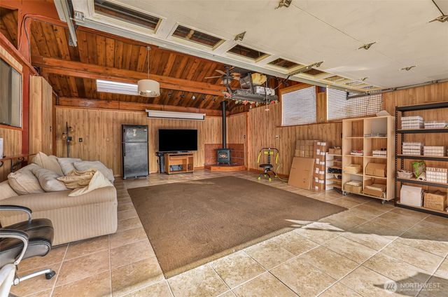 8415 Donald Way, Blaine, WA 98230