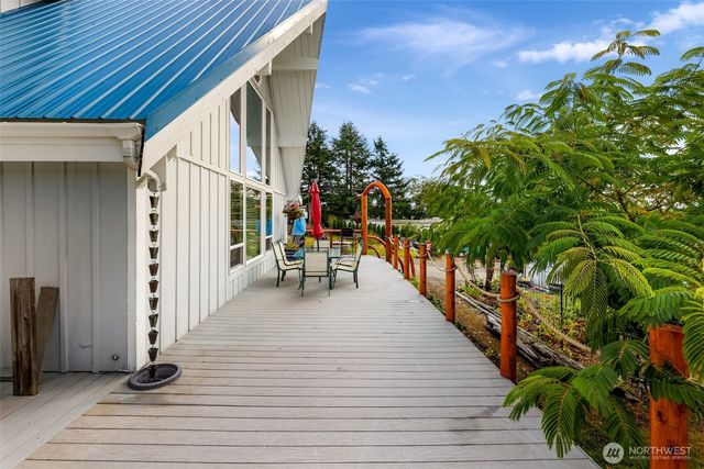 8415 Donald Way, Blaine, WA 98230