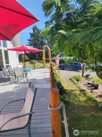 8415 Donald Way, Blaine, WA 98230