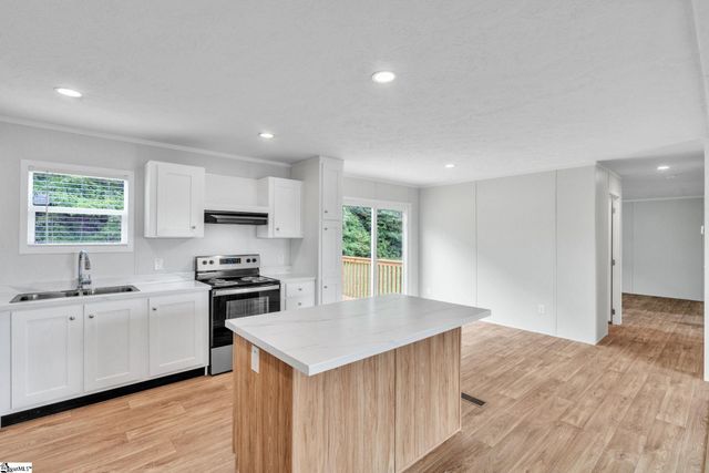 109 Windfield Hill Drive, Williamston, SC 29697