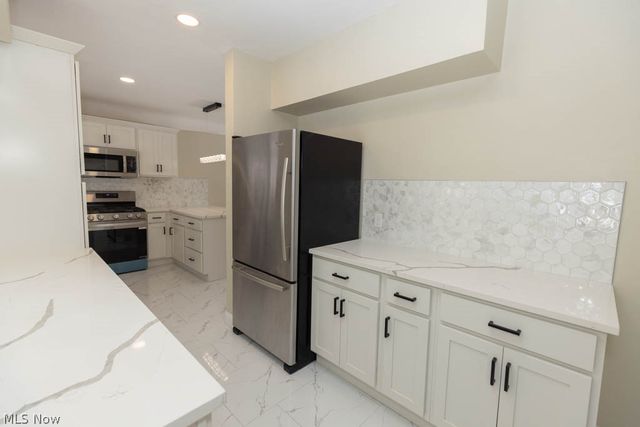 4059 Colony Road, South Euclid, OH 44121