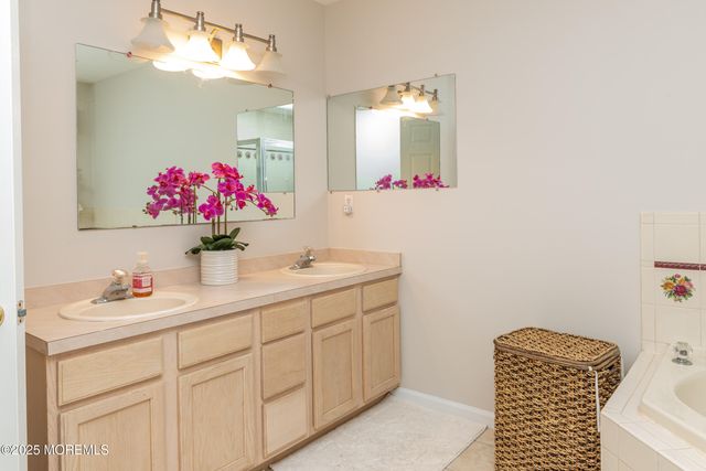 26 Jacqueline Court, Lanoka Harbor, NJ 08734