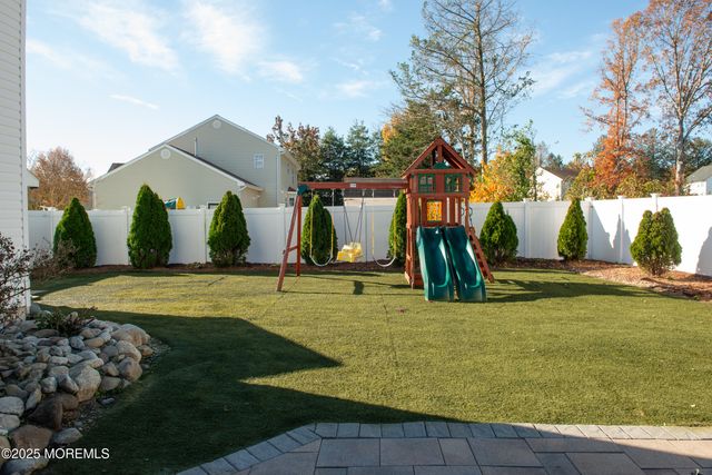 26 Jacqueline Court, Lanoka Harbor, NJ 08734