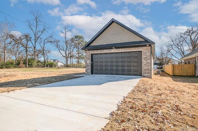 411 N 4th Street, Cabot, AR 72023