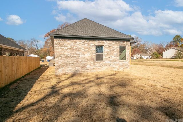 411 N 4th Street, Cabot, AR 72023