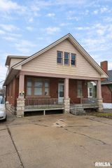 2050 BROADWAY Street, Quincy, IL 62301