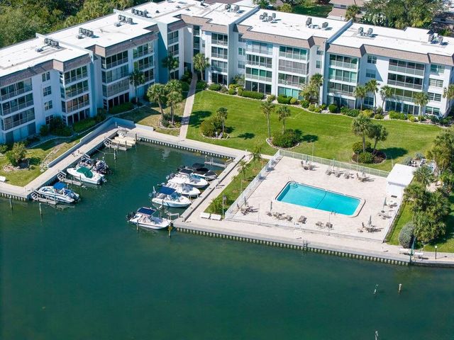 600 SUTTON PLACE B302, Longboat Key, FL 34228