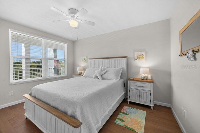 600 SUTTON PLACE B302, Longboat Key, FL 34228