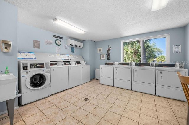 600 SUTTON PLACE B302, Longboat Key, FL 34228