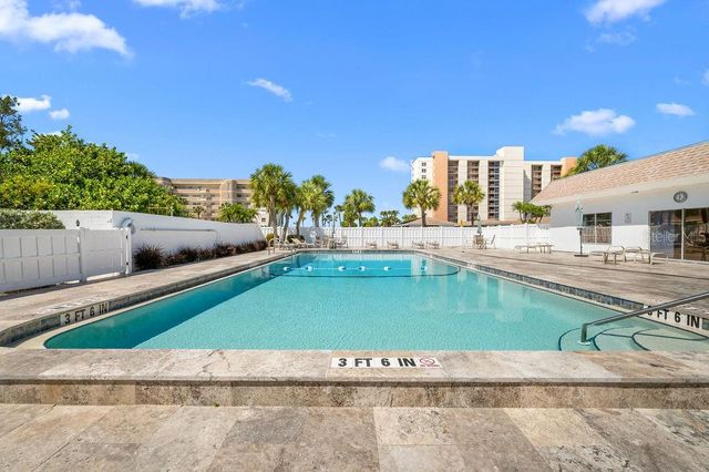 600 SUTTON PLACE B302, Longboat Key, FL 34228