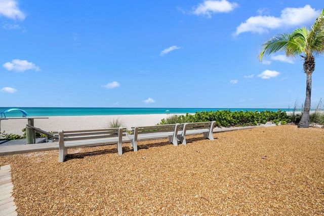 600 SUTTON PLACE B302, Longboat Key, FL 34228
