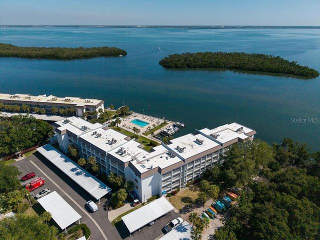 600 SUTTON PLACE B302, Longboat Key, FL 34228