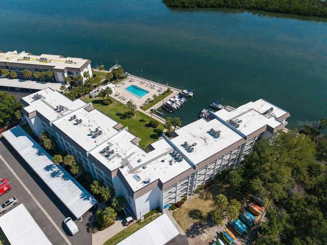 600 SUTTON PLACE B302, Longboat Key, FL 34228