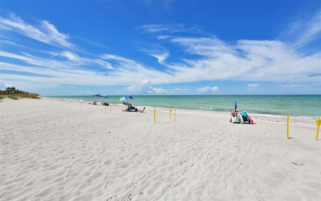 600 SUTTON PLACE B302, Longboat Key, FL 34228