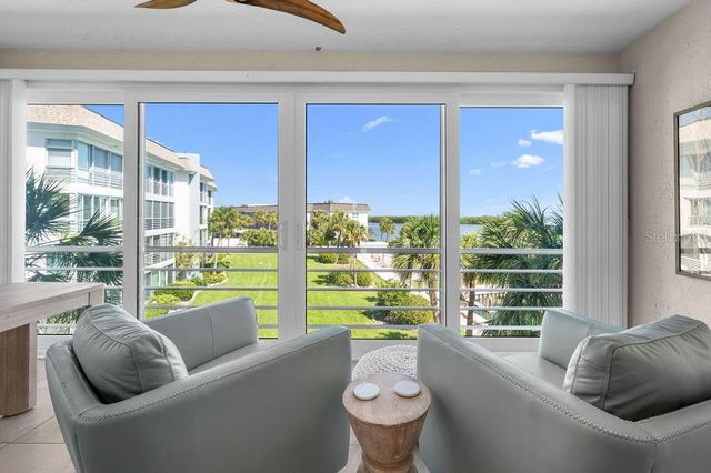 600 SUTTON PLACE B302, Longboat Key, FL 34228