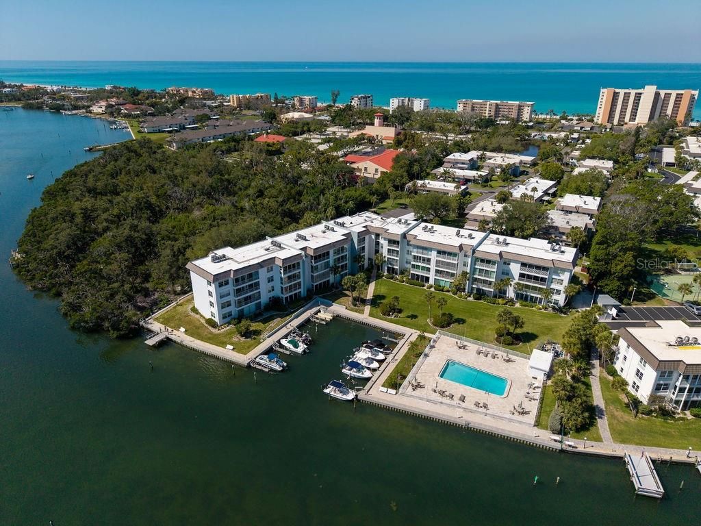 600 SUTTON PLACE B302, Longboat Key, FL 34228