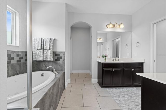 8268 BELLOW STREET, Orlando, FL 32827