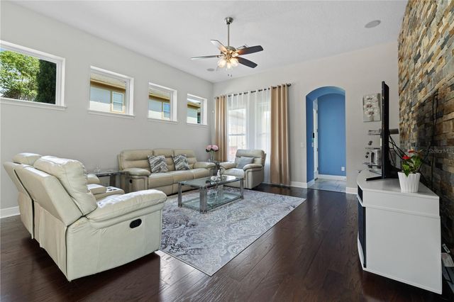 8268 BELLOW STREET, Orlando, FL 32827