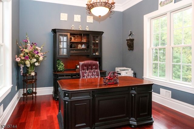 8 Pineview Ln, Boonton Twp., NJ 07005