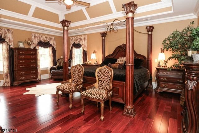 8 Pineview Ln, Boonton Twp., NJ 07005