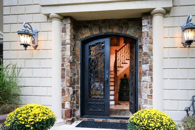 8 Pineview Ln, Boonton Twp., NJ 07005