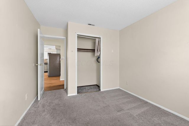 5882 Starcrest Drive, Galloway, OH 43119