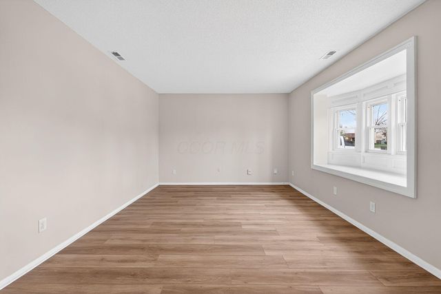 5882 Starcrest Drive, Galloway, OH 43119