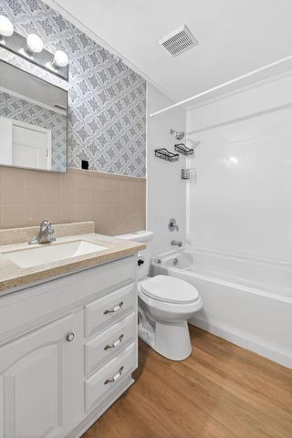 5882 Starcrest Drive, Galloway, OH 43119