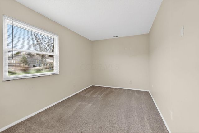 5882 Starcrest Drive, Galloway, OH 43119