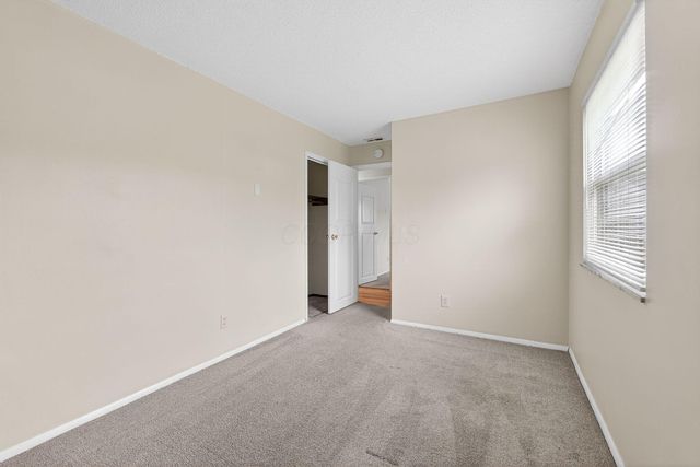 5882 Starcrest Drive, Galloway, OH 43119